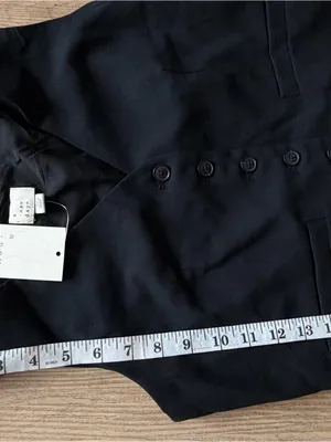 Black Button thumbnail 2