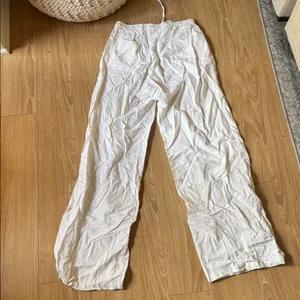 Bershka Women's White pants thumbnail 4