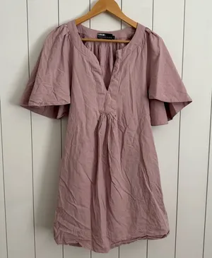 Tuckernuck Pomander Place Finley Flutter Sleeve Dress Pink thumbnail 1