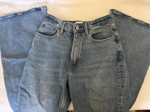 Abercrombie Curve Love High Rise Vintage Flare Jeans thumbnail 4