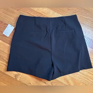 a new day Women's High Rise Tailored Black Shorts thumbnail 3