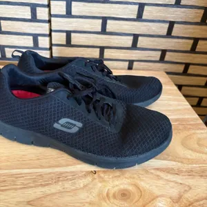 Skechers Black Sneakers Size‎ 9 thumbnail 2