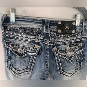 Miss Me Cuffed Capri Cropped Blue Denim Jeans Jewel Flap Back Pockets Size 25 thumbnail 2