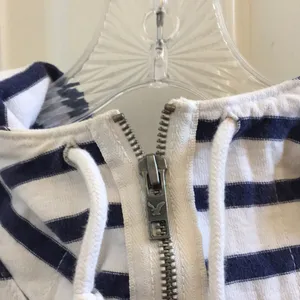 FINAL MARKDOWN LADIES aeo hoodie medium thumbnail 3