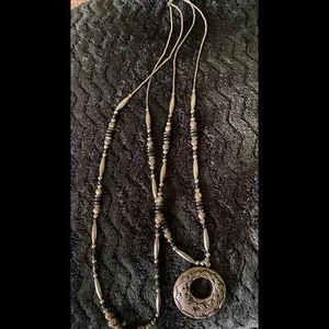 Antique look necklace thumbnail 2