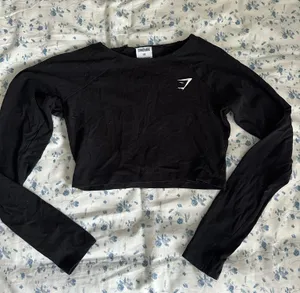 Gymshark Top Long Sleeve thumbnail 1