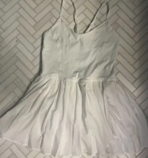 Dress thumbnail 1