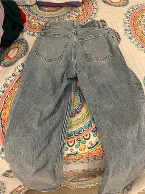 Abercrombie & Fitch Light Wash Distressed Jeans thumbnail 3