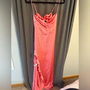 Lucy in the Sky Satin Front Twist Strappy Maxi Dress in Coral Size Large thumbnail 2