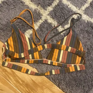 Bikini Top thumbnail 2