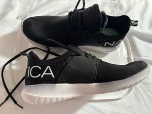 Nautica Women’s sneakers all black slip up with lace up fronts.. sz 7.5 thumbnail 1