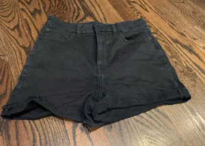 American Eagle Outfitters Curvy Hi Rise Black Jean Shorts thumbnail 1