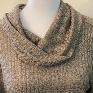 Jones New York NWT szM long sleeve heathered grey tan cowl neck high low tunic thumbnail 2
