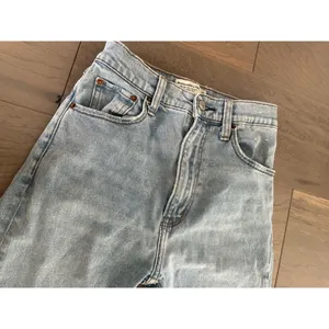 Abercrombie & Fitch High Rise Slim Straight Jeans Size 25 thumbnail 2
