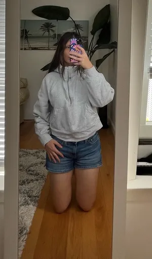 Lululemon Cropped Sweatshirt Hooded thumbnail 1