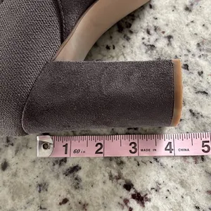 Everley Over‎ The Knee Boots Women 10M Grey Taupe Faux Suede Block Heel Pointed thumbnail 9