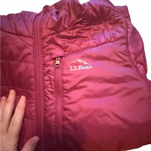 L.L. Bean Women’s Primaloft Packaway hooded jacket XS Peitte Raspberry Pink thumbnail 2