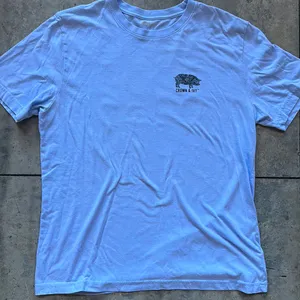 Large crown Ivy periwinkle tshirt thumbnail 1