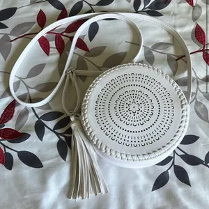Art Class white crossbody with tassel thumbnail 1