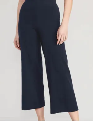 Old Navy Crop Pants thumbnail 1