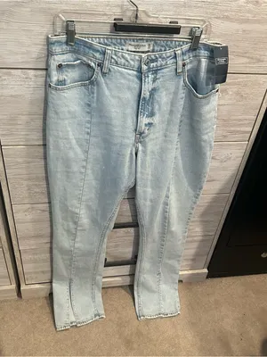 NWT Abercrombie & Fitch High Rise Skinny Jeans Size 31/12 thumbnail 2
