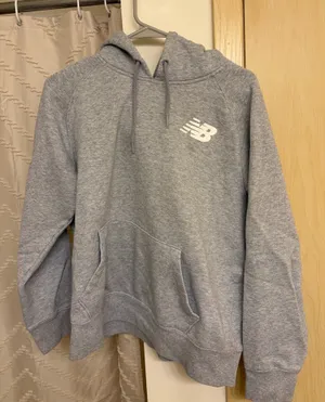 New Balance Hoodie Women’s thumbnail 1
