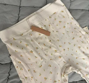 SKIMS | Intimates & Sleepwear | Skims Limited Edition Marigold Rosebud Print Box thumbnail 1