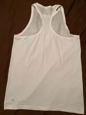 Lululemon Size 10 White Racerback Seamless Tank Top thumbnail 4