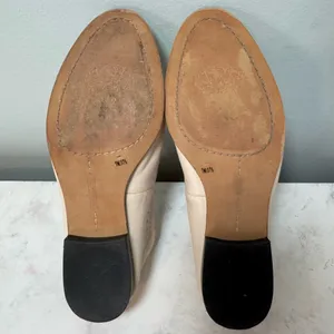 Women's Vince Camuto Jendeya Loafers Size 7 Beige Parchment Silver Studs thumbnail 8