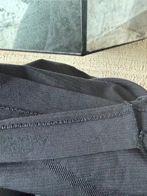 Lululemon Swiftly Tech Cropped Long-Sleeve Shirt 2.0 Size 4 in Black / Black thumbnail 5