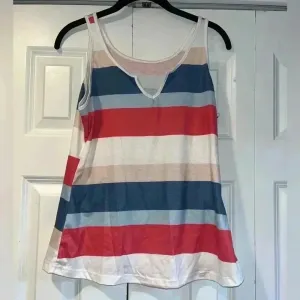 Red, white, and blue striped tank top‎ Size S B47 thumbnail 2