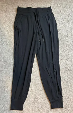 Lululemon Joggers thumbnail 1