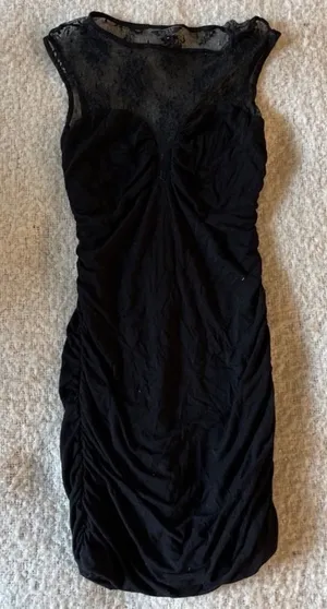 Guess little black dress M‎ thumbnail 1