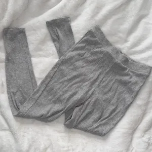 Francesca’s Gray Ribbed Leggings High Waist Stretch Lounge Casual Size M thumbnail 2
