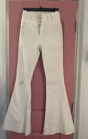 white bell bottom jeans Mica thumbnail 1