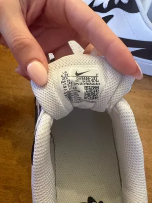 Nike Shoes Women’s thumbnail 4