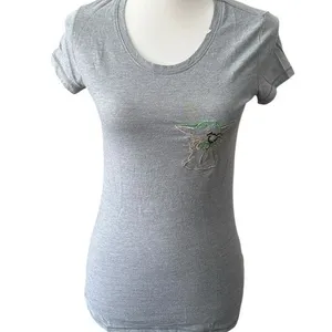 No Boundaries Gray Embroidered Baby Yoda Grogu Star Wars Tee Jrs M thumbnail 2