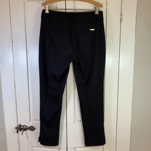 Michael Kors Women Black Ankle Dress Pants Gold Hardware Stretch Size 6 Nautical thumbnail 4