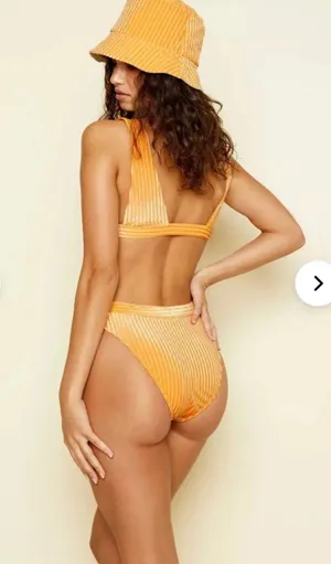 Dippin’ Daisy’s Bikini Set thumbnail 10