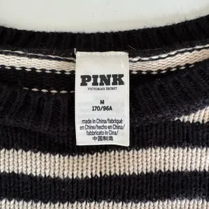 PINK Victoria’s Secret Black Ivory Striped Cropped Crewneck Sweater Sz Medium thumbnail 5