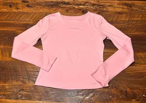 Ladies XS Soft Pink Top - like new! thumbnail 1