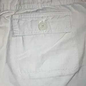 Gap 4” Cotton Shorts, Size 8 thumbnail 4