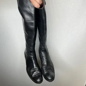 Black Leather Knee High Boots Women Size 36 Zip Up Tall Riding Style‎ thumbnail 2