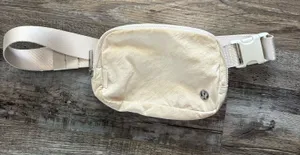 Lululemon Belt Bag thumbnail 1