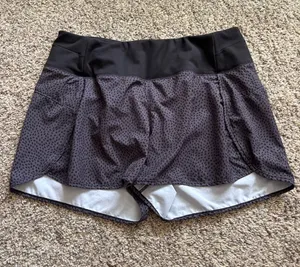 CALIA by Carrie Underwood shorts size medium thumbnail 1