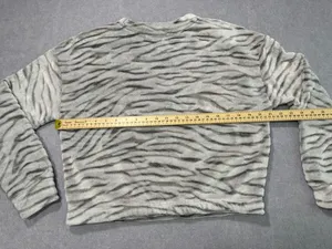 Hippie Rose Sweatshirt Size M Gray Zebra Print Fuzzy Fleece thumbnail 5