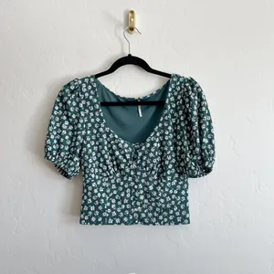 Free People | Daisy Chain Milkmaid Puff Sleeve Crop Top‎ in Green | Small thumbnail 2