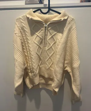 Thick Sweater thumbnail 2