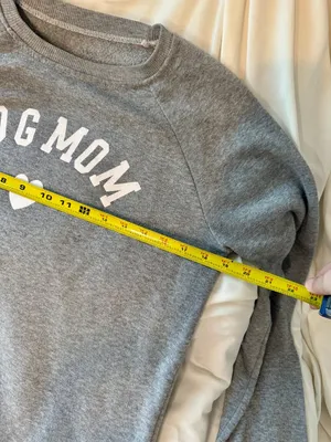 Dog Mom Gray Sweatshirt Crewneck Pullover Size S/M thumbnail 4