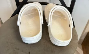 Crocs M6,W8 White Croc Clogs thumbnail 6